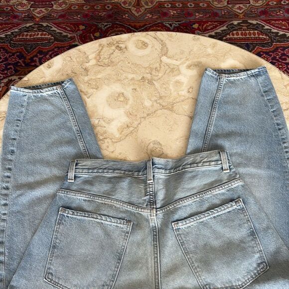 Old Navy Extra High Wait Balloon Leg Jeans - Picture 8 of 10